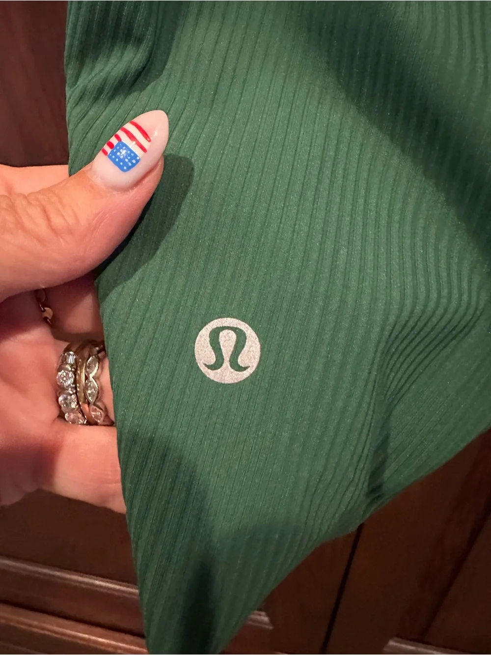 Lululemon biker shorts green sz 8